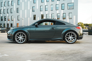 Audi TT S-line 2.0 169kW (2 foto / 15)