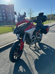Ducati Multistrada V4S Travel&Radar (1 фото из 10)