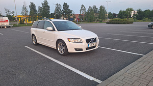 Volvo v50 2.0, 100kw (2 foto / 13)