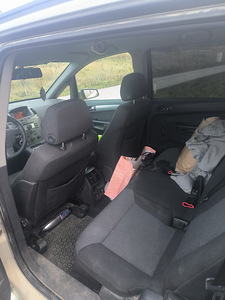 Opel Zafira (6 foto / 7)