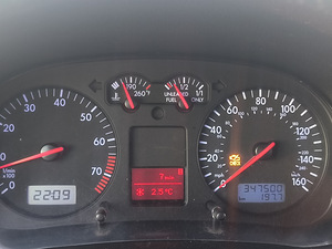 Volkswagen Jetta/Bora (7 foto / 8)
