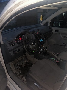Volkswagen Caddy (4 foto / 7)