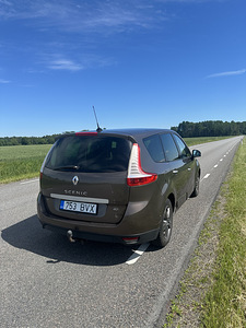 Renault Megane Scenic (4 фото из 8)