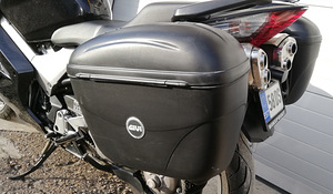 Honda vfr800 (7 foto / 7)