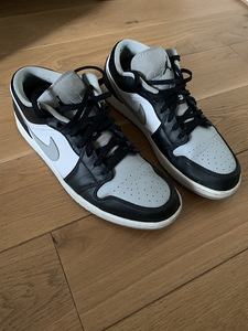 Air Jordan 1 Low дымчатый серый (1 фото из 3)