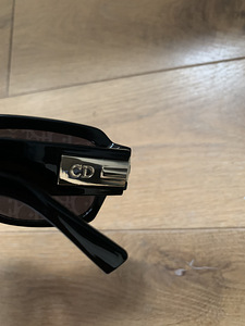 Christian Dior päikseprillid (3 foto / 3)