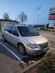 Chrysler Grand Voyager (1 foto / 10)