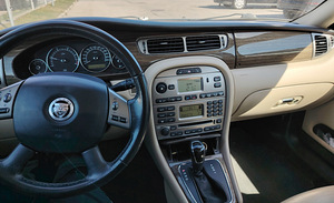 Jaguar X-Type (8 фото из 11)