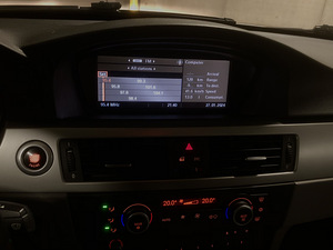 BMW 330Xi (10 foto / 11)