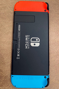 Nintendo Switch + Animal Crossing: New Horizons (4 foto / 6)