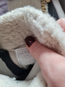 Guess kingi 31 (3 foto / 3)