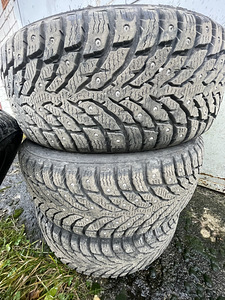 Nokian Tyres talverehvid 205/55/16 (5 foto / 6)