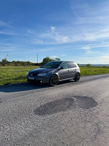 Volkswagen Golf 5 2.0 TDI 103kW ATM (2 foto / 8)