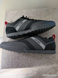 Hugo Boss (4 фото из 5)