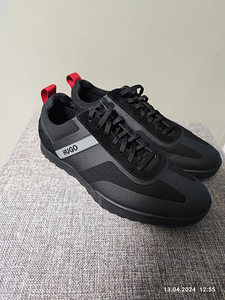 Hugo Boss (3 фото из 5)