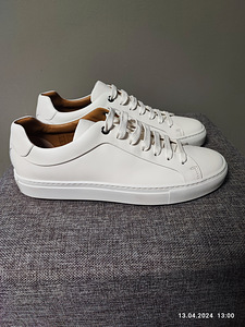 Hugo Boss (5 фото из 5)