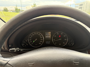 Mercedes-Benz C 180 KOMPRESSOR 105kW (7 foto / 15)