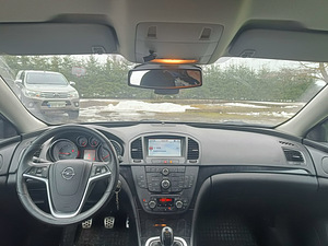 Opel insignia (8 foto / 8)