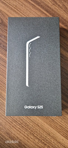 UUS Samsung Galaxy S25 12/256GB Silver Shadow (1 foto / 2)