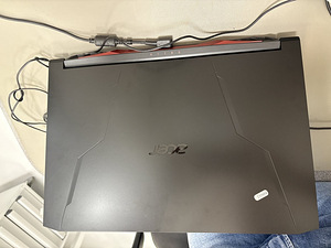 Acer Nitro 5 Gaming Laptop (3 foto / 5)