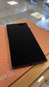 Samsung Galaxy S23 Ultra 12/512Gb Black heas seissukorras (3 foto / 4)