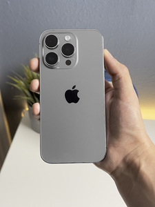iPhone 15 Pro Max 256Gb Natural Titanium v Heas korras (1 foto / 1)