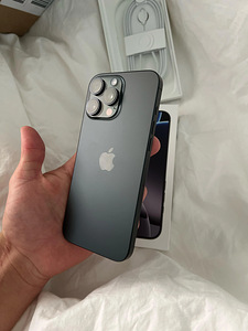 Apple iPhone 16 Pro Max 256Gb Black uueväärne (2 foto / 2)