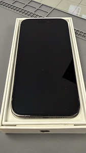 iPhone 14 Pro 256Gb Black v heas seissukorras (2 foto / 2)