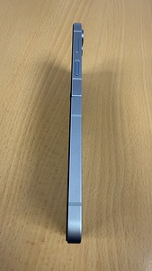 Samsung Galaxy Flip 6 12/256Gb väga heas korras (3 foto / 4)
