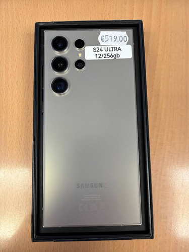 Samsung Galaxy S24 Ultra 12/256Gb Titanium Grey в очень хорошем состоянии