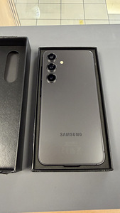Samsung Galaxy S24 8/128Gb Black в очень хорошем состоянии (1 фото из 4)