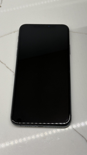 Apple iPhone 11 Pro Max 256Gb Green v heas korras