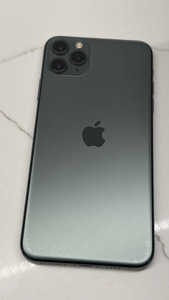 Apple iPhone 11 Pro Max 256Gb Green v heas korras (2 foto / 4)