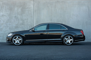 Rentor autorent - Mercedes-Benz S500 S65 AMG LONG 4MATIC (2 foto / 6)