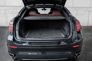 Autorent BMW x6 (6 foto / 6)