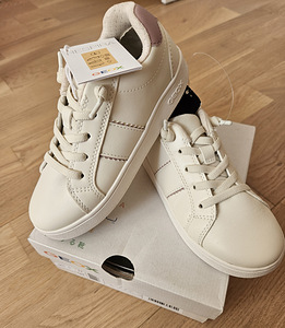 Geox (1 фото из 4)