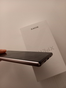 Sony Xperia 10 Black - 2 sim slots (6 foto / 10)