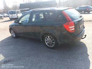 Kia ceed (4 foto / 5)