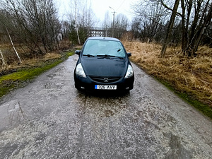 Honda Jazz Автомат (2 фото из 10)