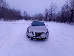 Honda Accord (2 фото из 8)