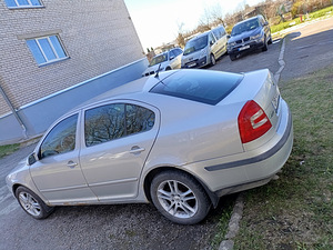 Skoda Octavia 2006 1.9 77kw (2 foto / 5)