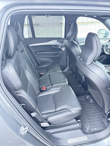 Volvo XC90 (10 фото из 10)