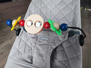 Шезлонг и игрушка Babybjörn (5 фото из 6)
