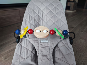 Шезлонг и игрушка Babybjörn (6 фото из 6)