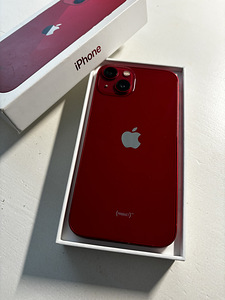 iPhone 13 128GB Product Red (4 foto / 4)