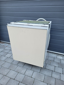 Int Nõudepesumasin Electrolux (3 foto / 4)