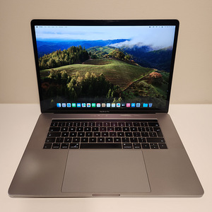 MacBook Pro 2017 15,4" | 512GB 4-ThunderBolt (1 foto / 7)