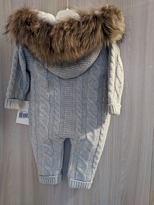 Вязаный комбинезон (3 фото из 4)