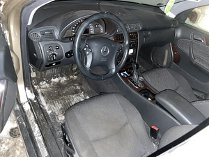 Mercedes-Benz C200 120kw kompressor ATM (5 foto / 5)