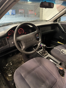 Audi 80 2.0 85kw ÜV 07.24 (5 foto / 5)